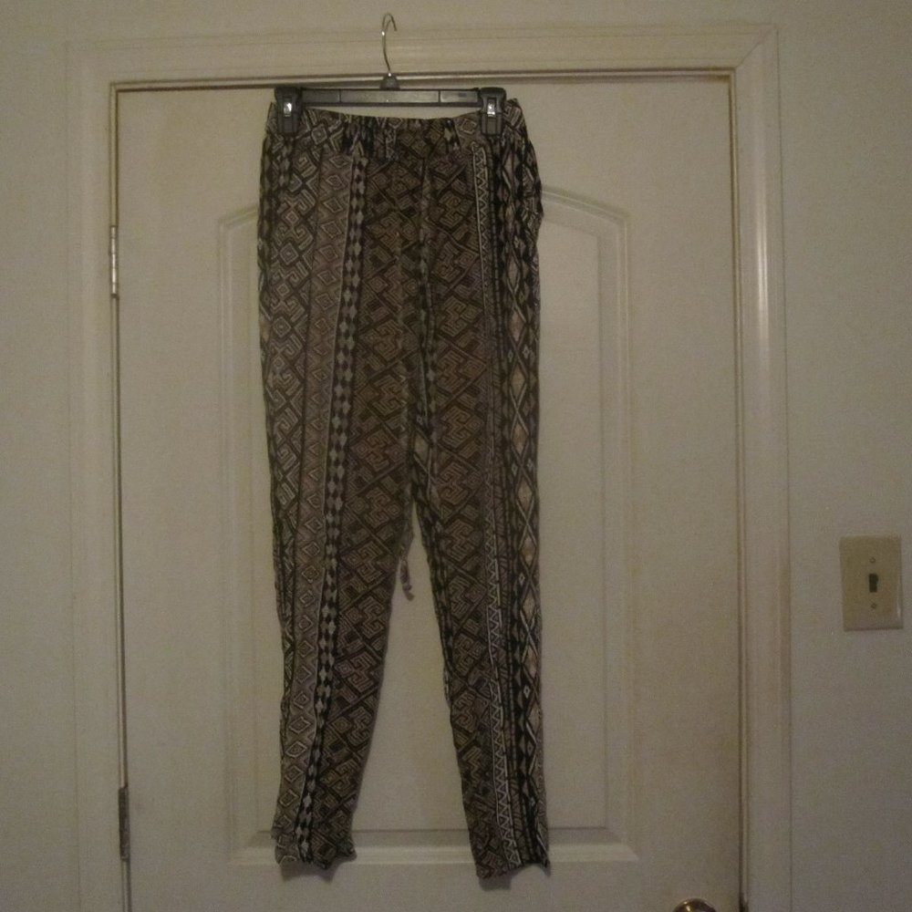 Forever 21 Southwestern Pattern Pants Sz.S(27X28.5
